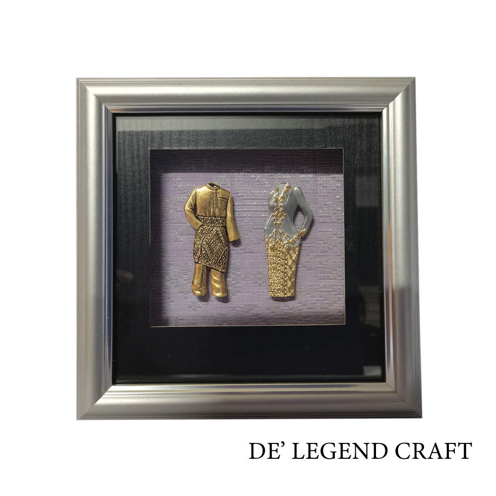 ( PRE-ORDER 43 ) FRAME PAKAIAN TRADISIONAL