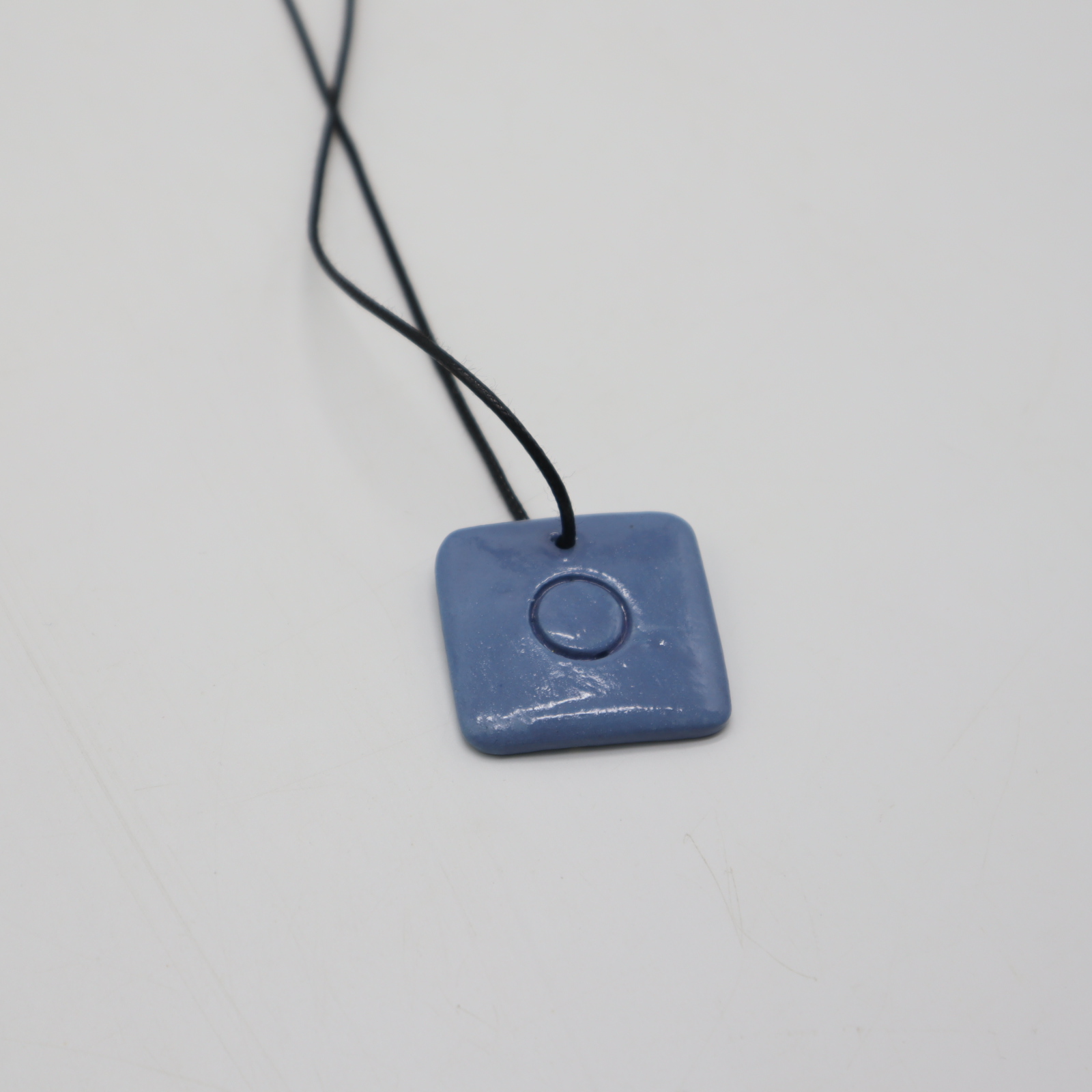 RANTAI LOKET SERAMIK