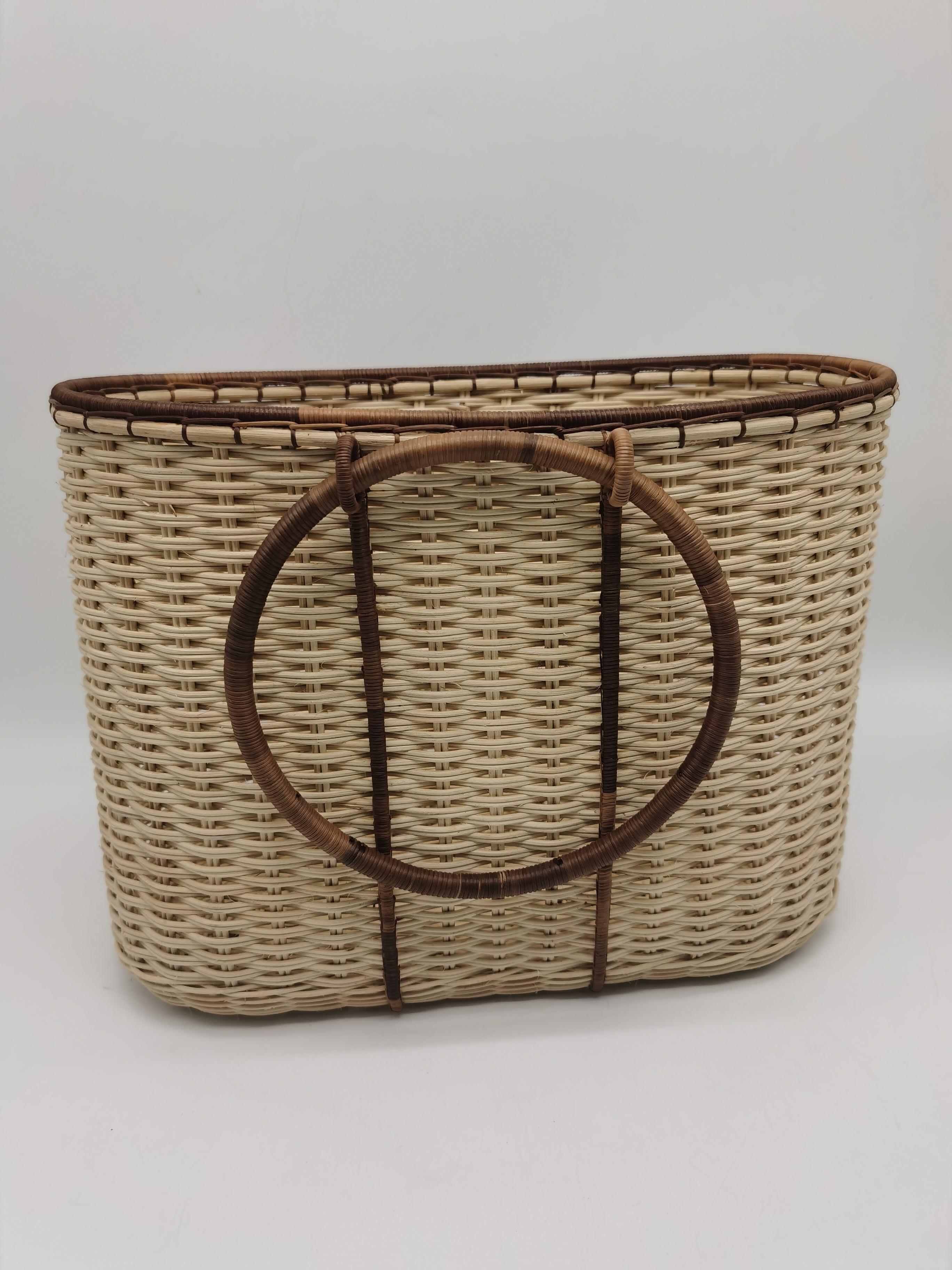 BAKUL ANYAMAN KEMASAN DAN TANGKAI SALINGKAWANG