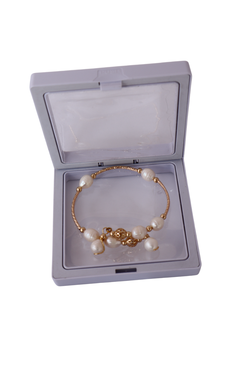PEARL BANGLE BRACELET