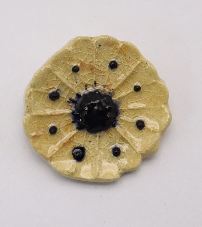 CERAMIC BROOCH