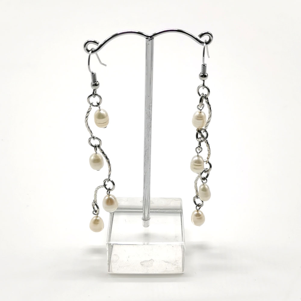 RICE PEARL DANGLING EARRINGS