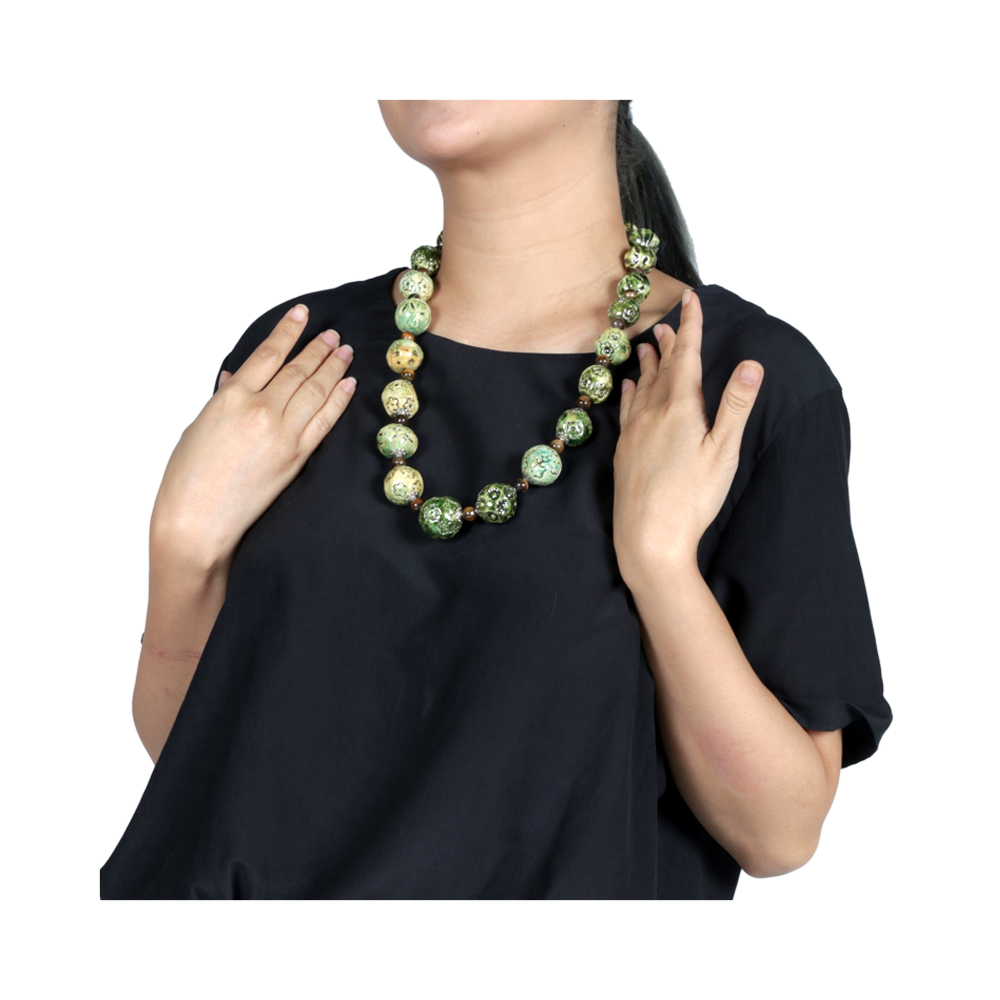 SARAWAK BEADS NECKLACE