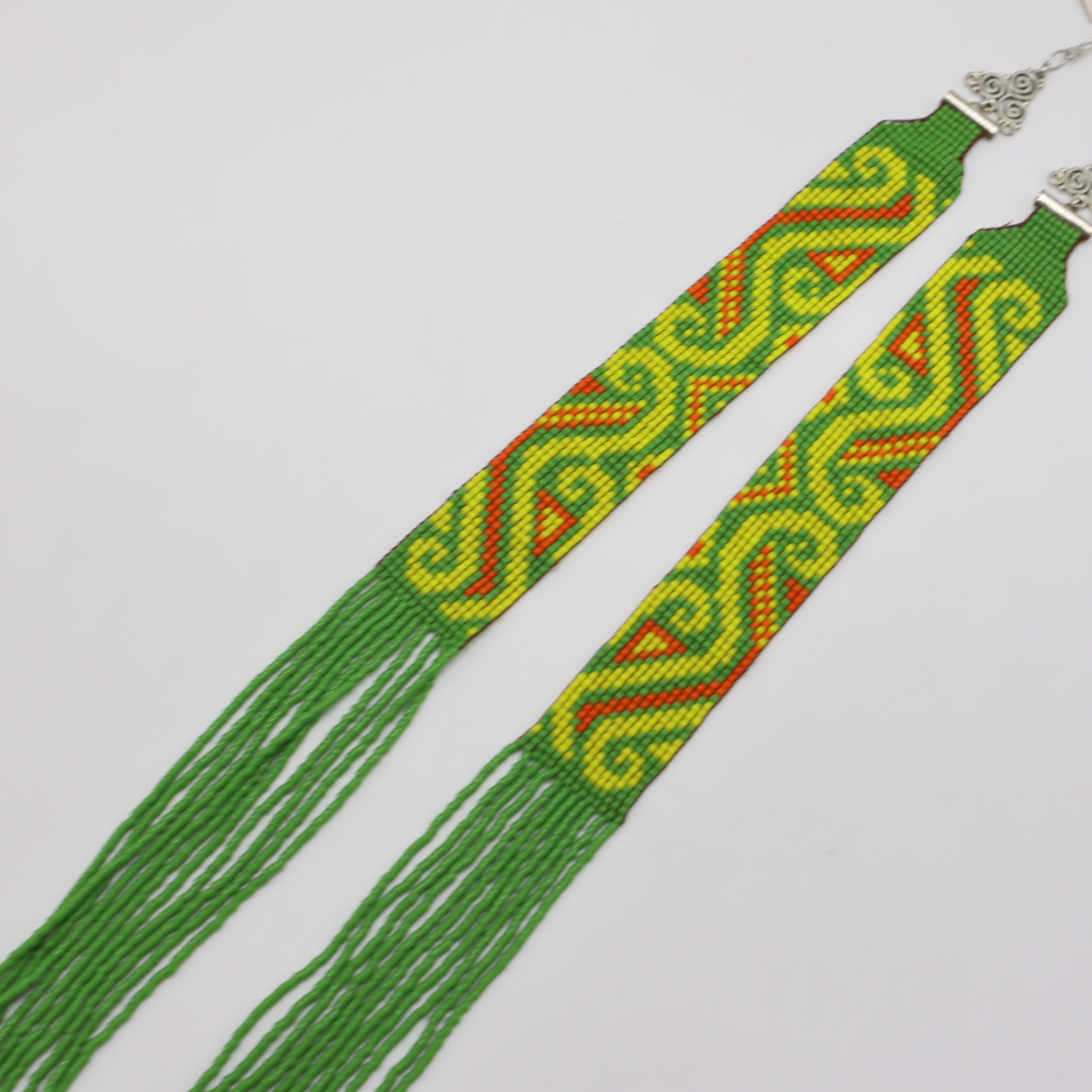 BEADED LOOM NECKLACE