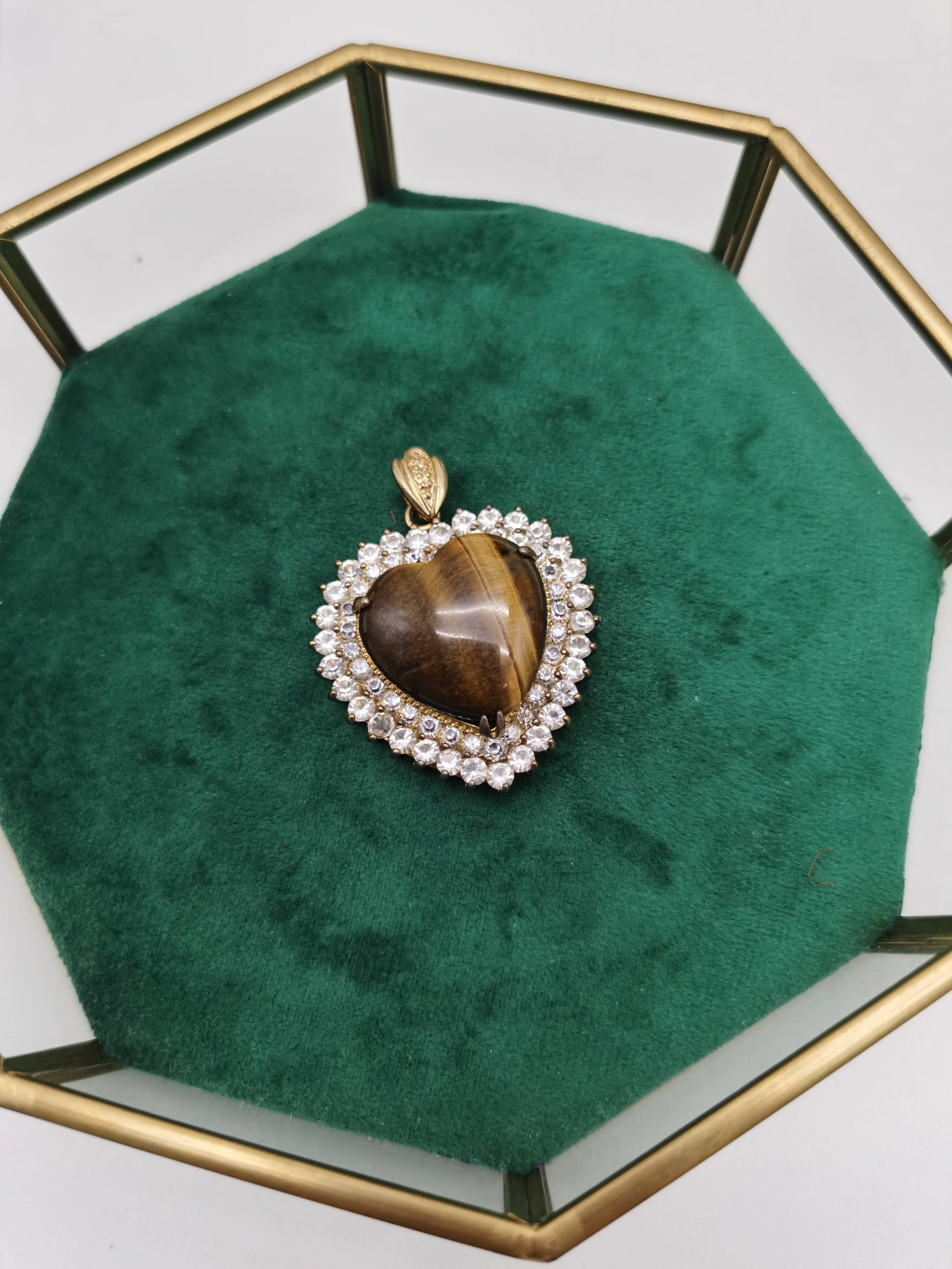 BUAH RANTAI TIGER EYES