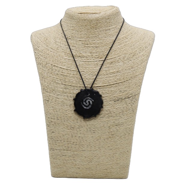 PENDANT NECKLACE