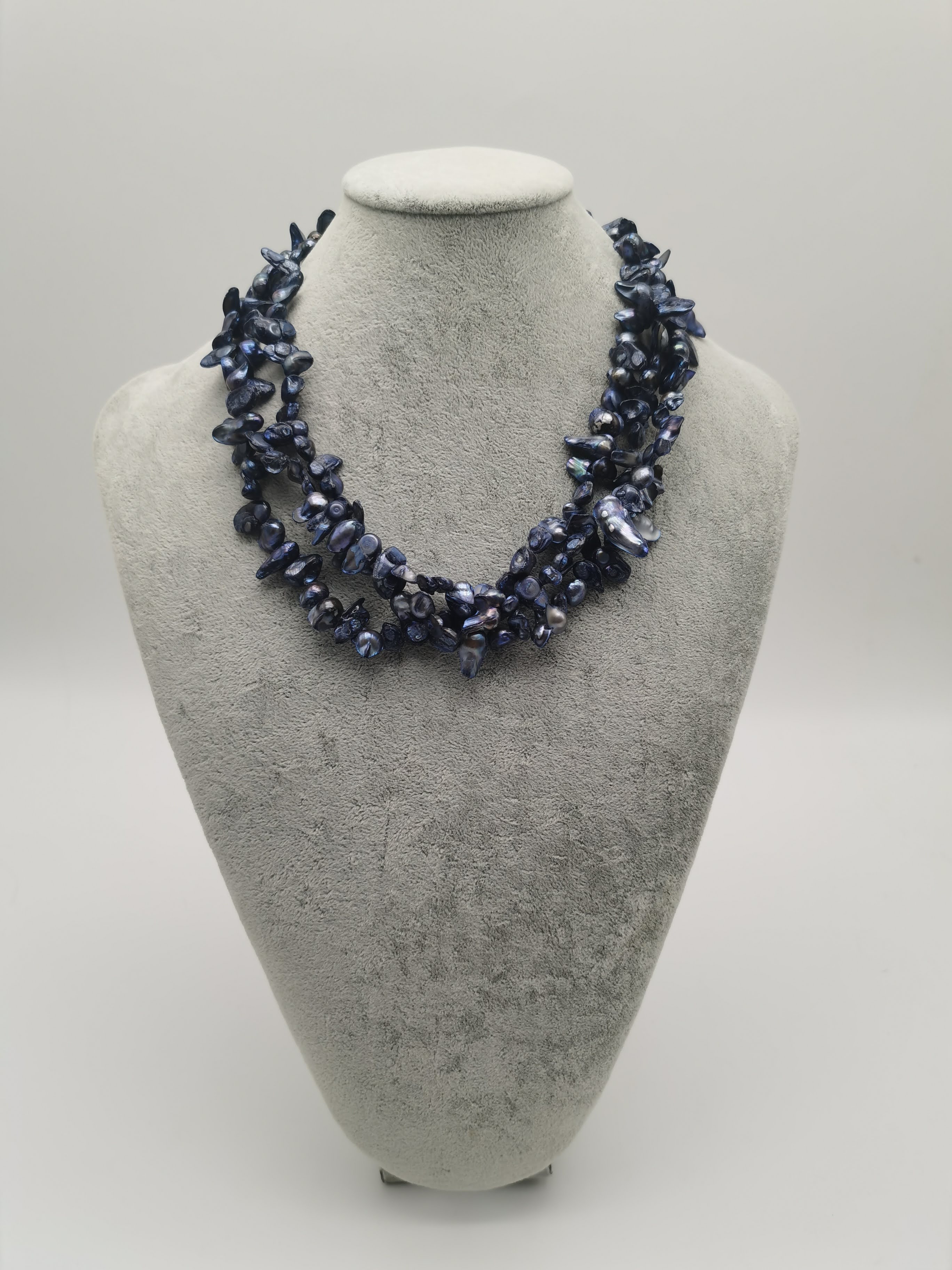 RANTAI BIWA BLUE PEARL