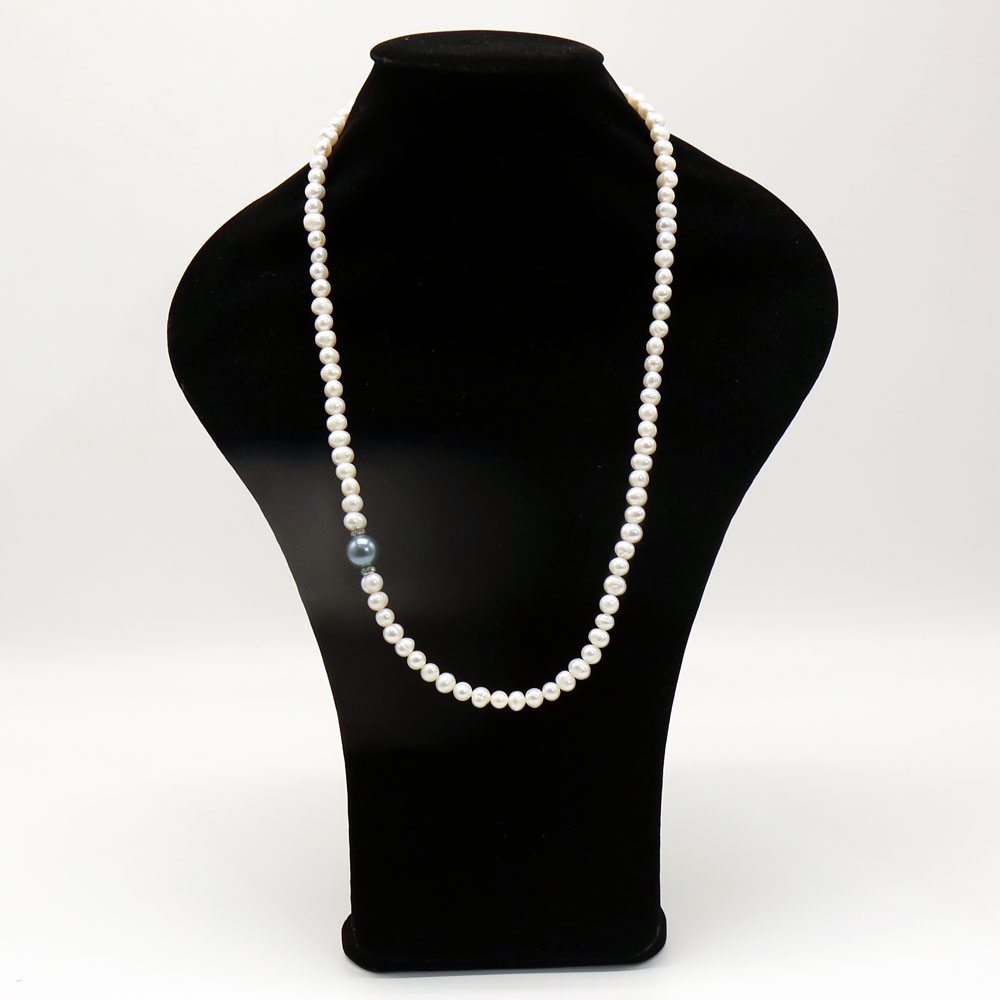 CENTRED SHELL PEARL NECKLACE