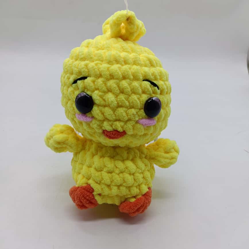 AMIGURUMI CHICKEN FLUSH TOY