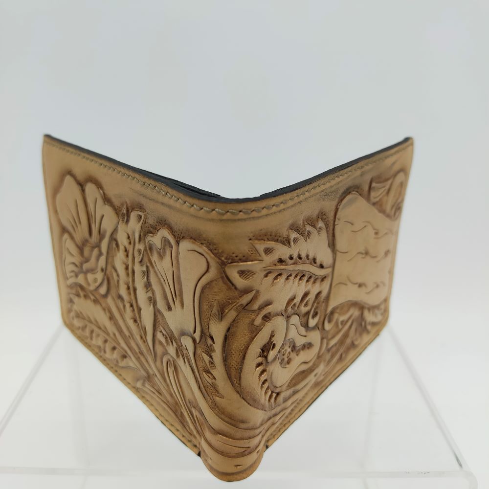 LEATHER WALLET CARVING