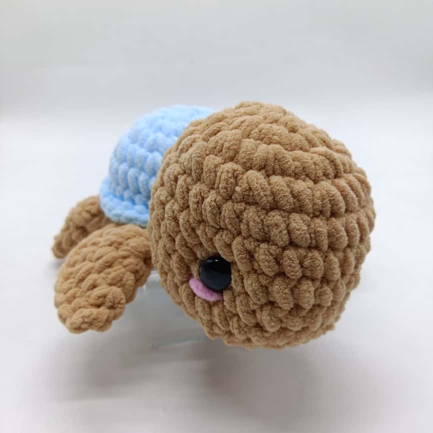 AMIGURUMI SEA TURTLE FLUSH TOY