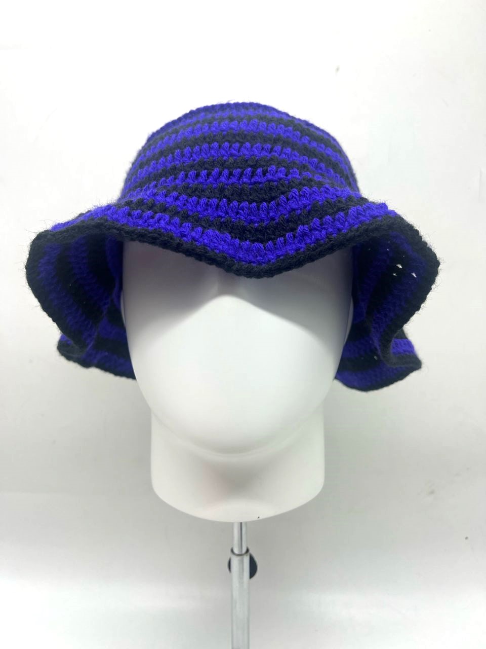 TOPI CROCHET