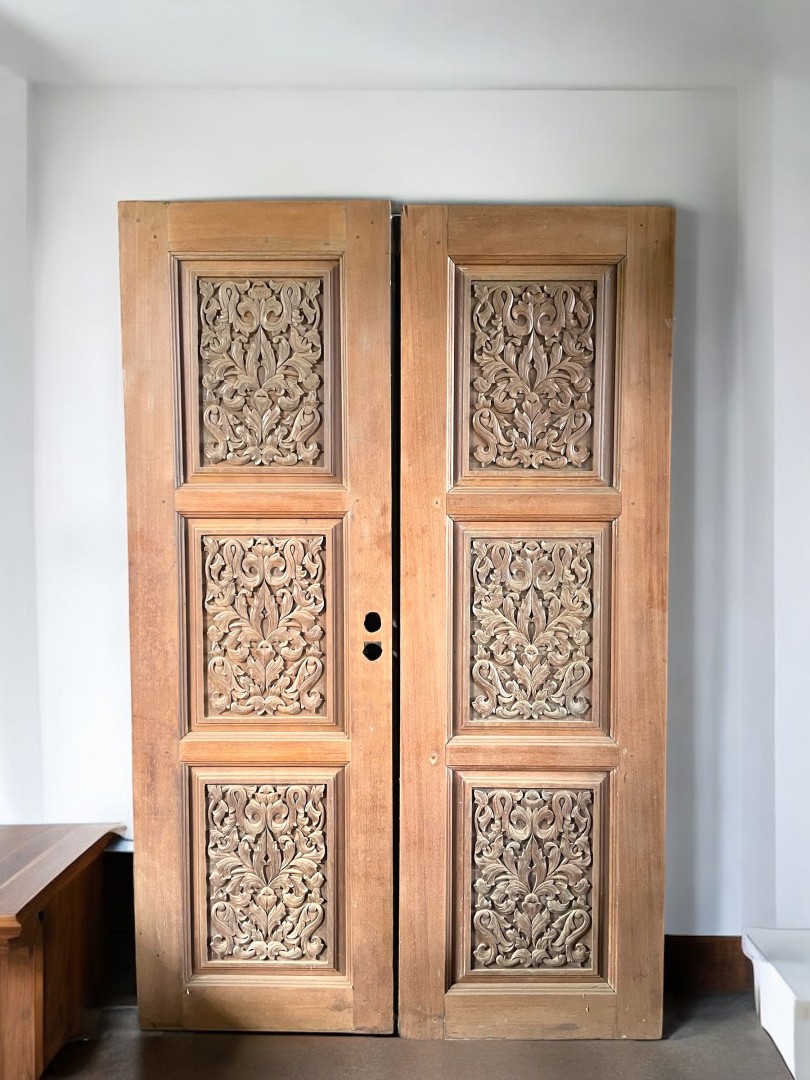 WOODEN DOOR-ARTISAN CARVED