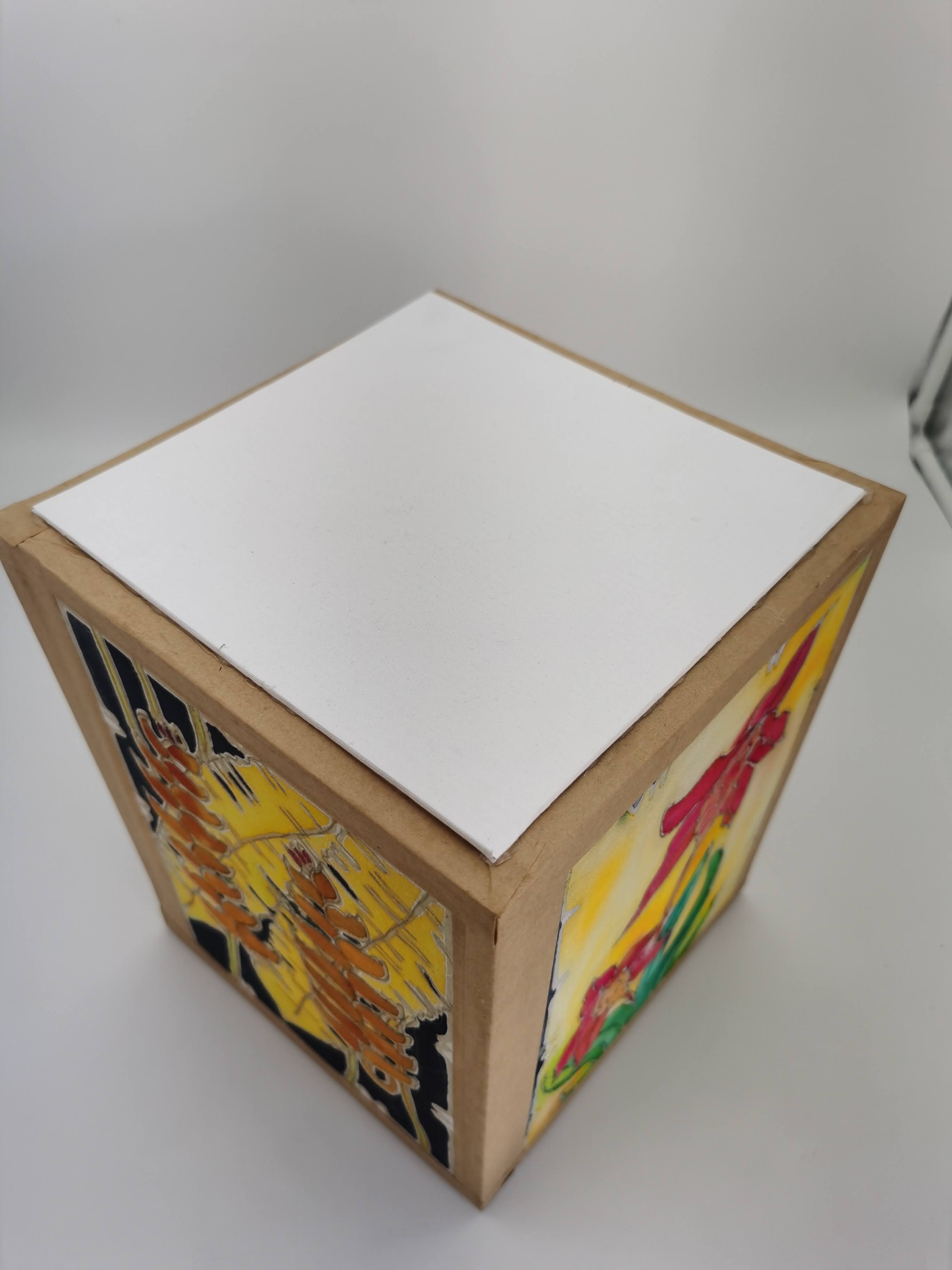 MONEY SAVING BOX BATIK (SABAH FLOWER)