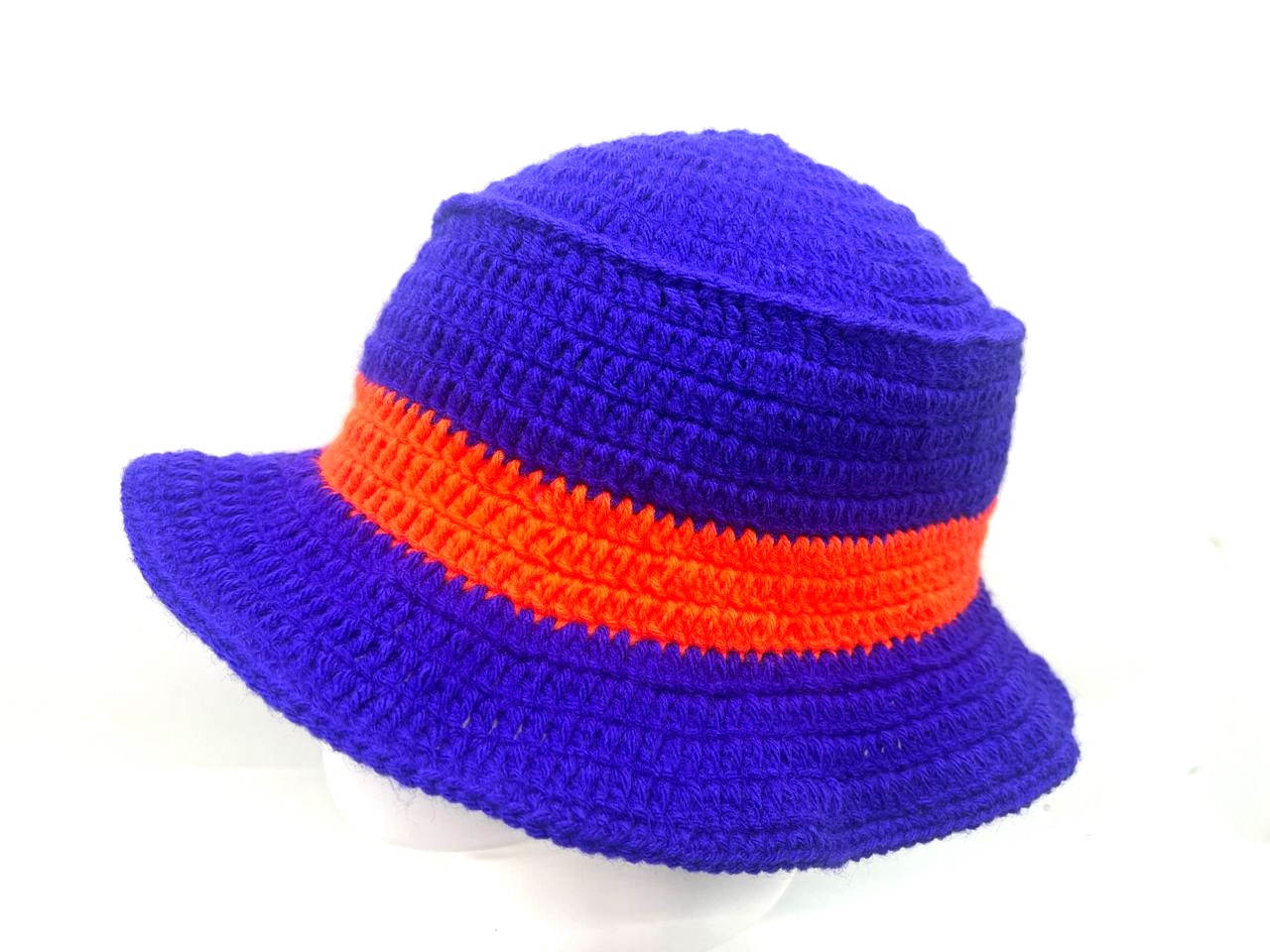 TOPI CROCHET