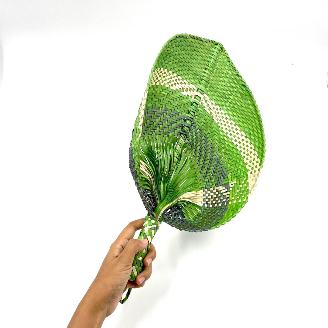 KIPAS TANGAN MENGKUANG