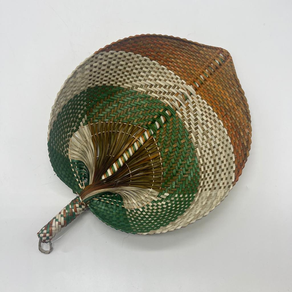 KIPAS TANGAN ANYAMAN