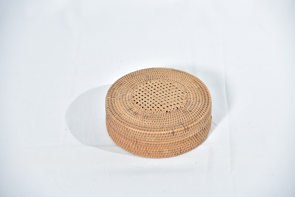 SELAPA ANYAMAN RIBU-RIBU