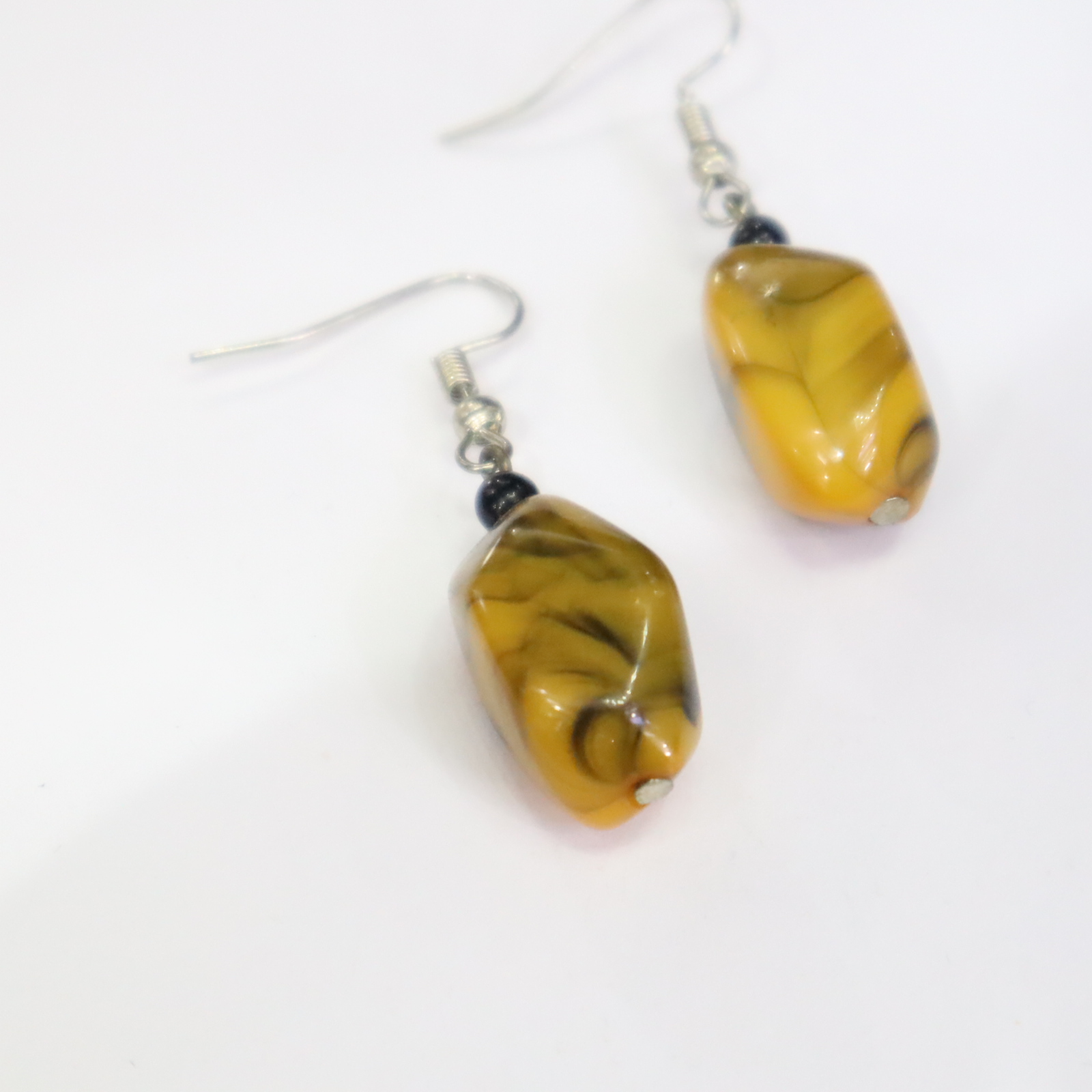 ANTING-ANTING SERAMIK