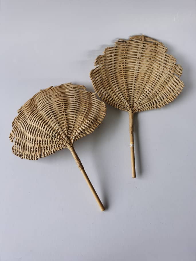 HAND FAN