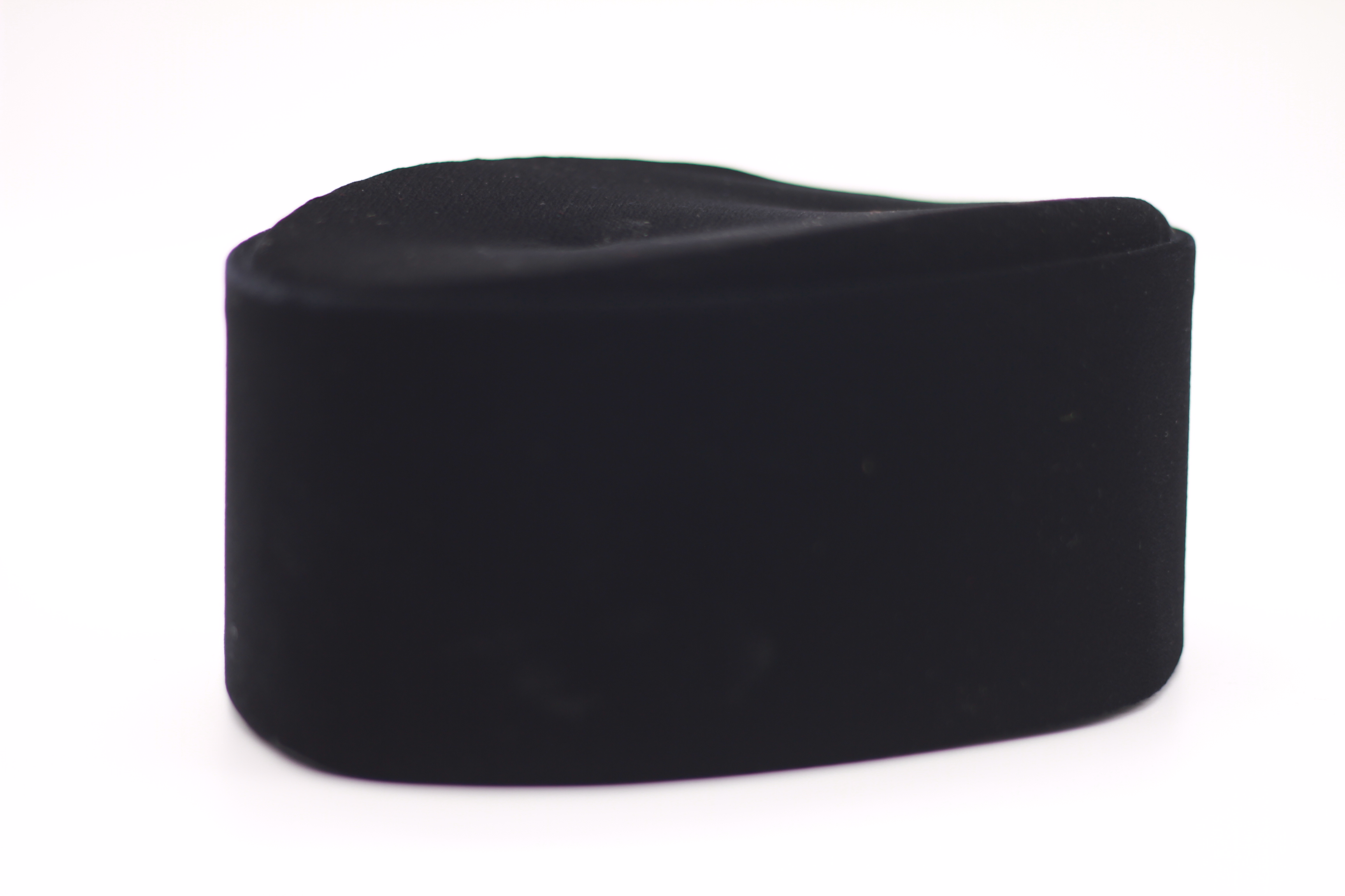 SONGKOK DEWASA (CROWN ) 3 1/2" SAIZ (22 1/2)