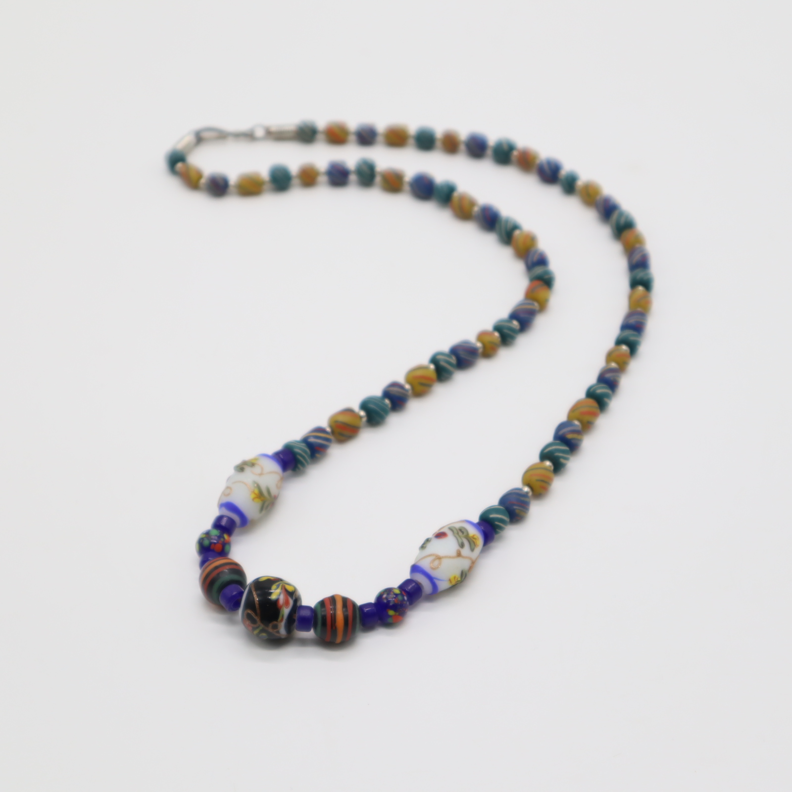 CLASSIC BEAD NECKLACE