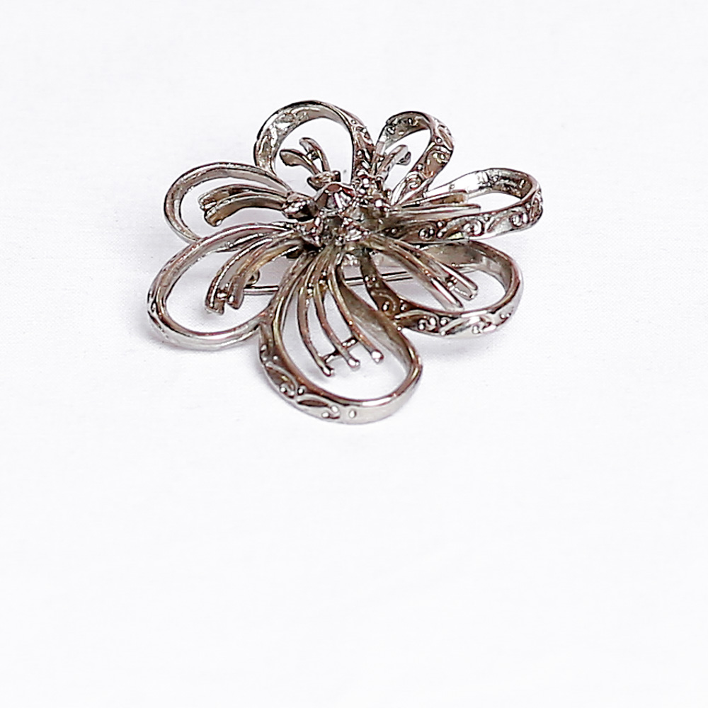 BROOCH FLOWER RIBBON (SILVER PLATED)
