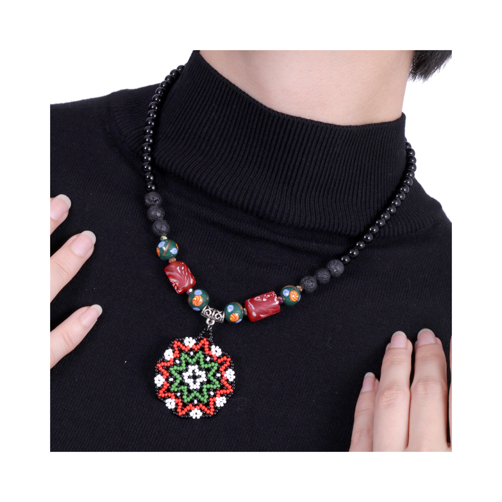 SARAWAK CRYSTAL BEADS NECKLACE