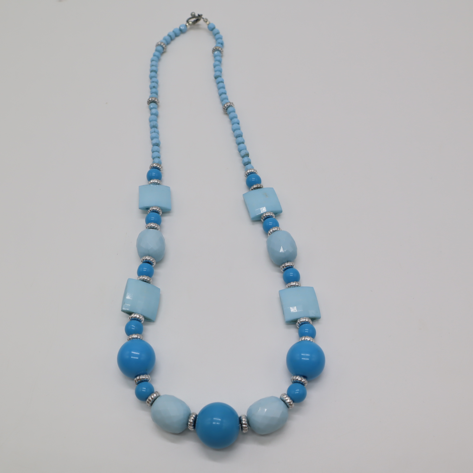 CERAMIC NECKLACE