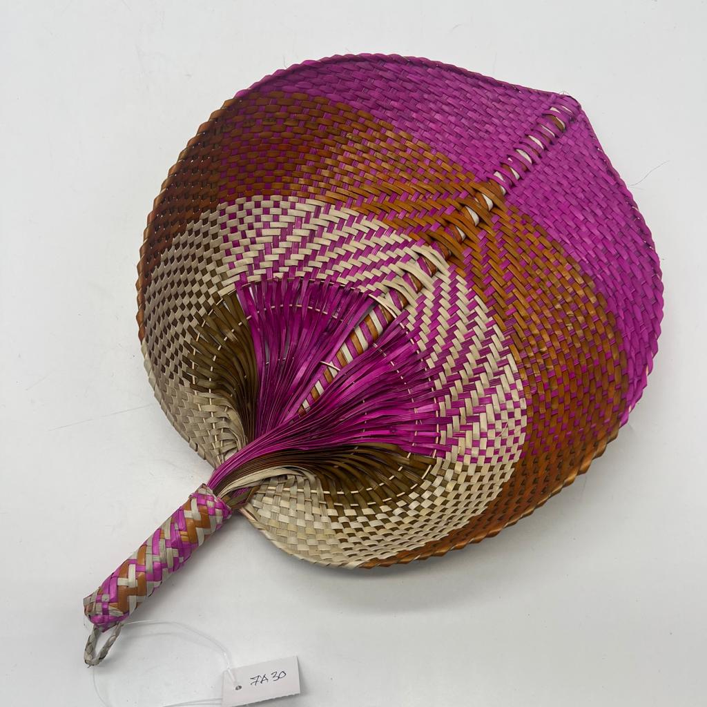 KIPAS TANGAN ANYAMAN