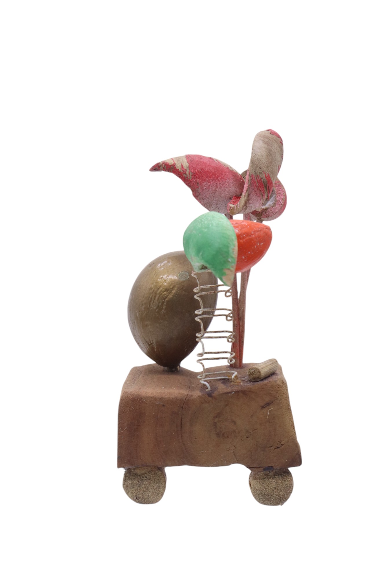 WOOD AND COCONUTSHELL DECO