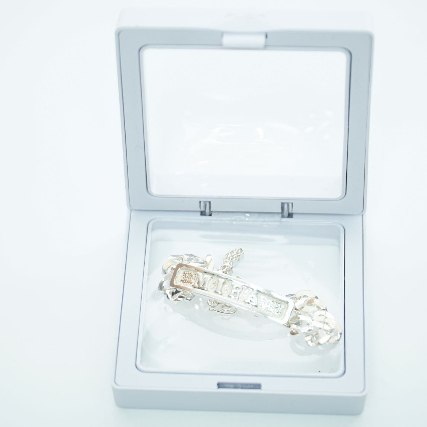 RANTAI TANGAN (MIRA)