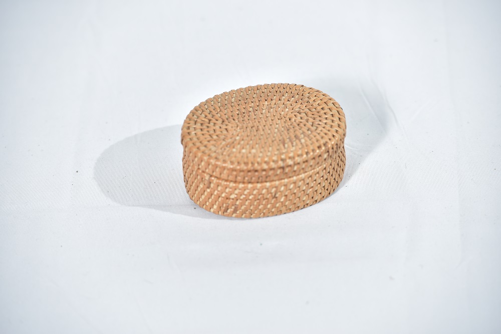 SELAPA ANYAMAN RIBU-RIBU