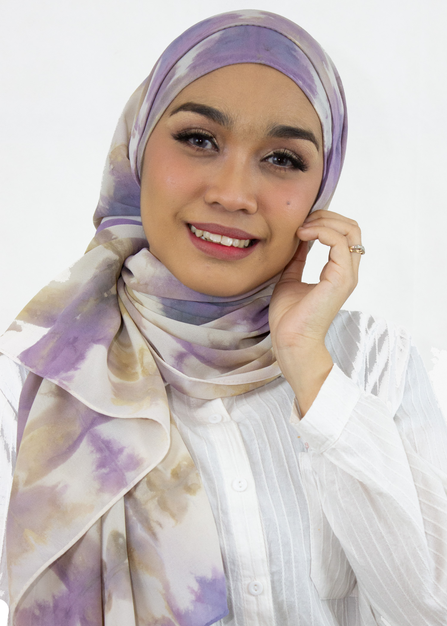 IZZZAH'S BAWAL SHIBORI BATIK SHAWL
