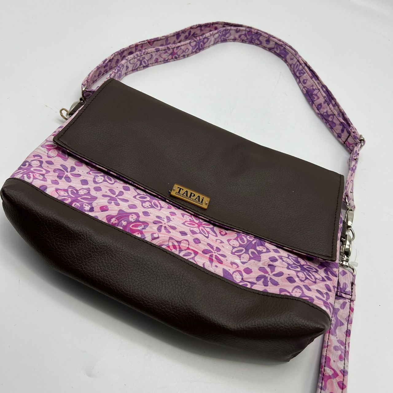 BATIK SLING BAG