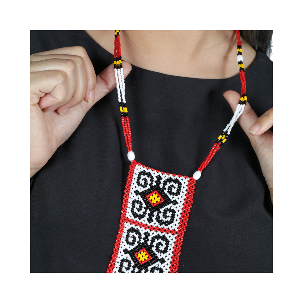 RANTAI MANIK MOTIF SARAWAK