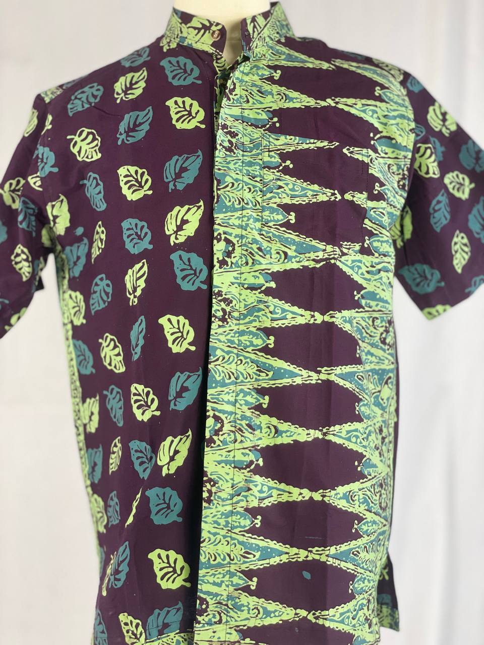 SHORT SLEEVE BATIK MEN SHIRT