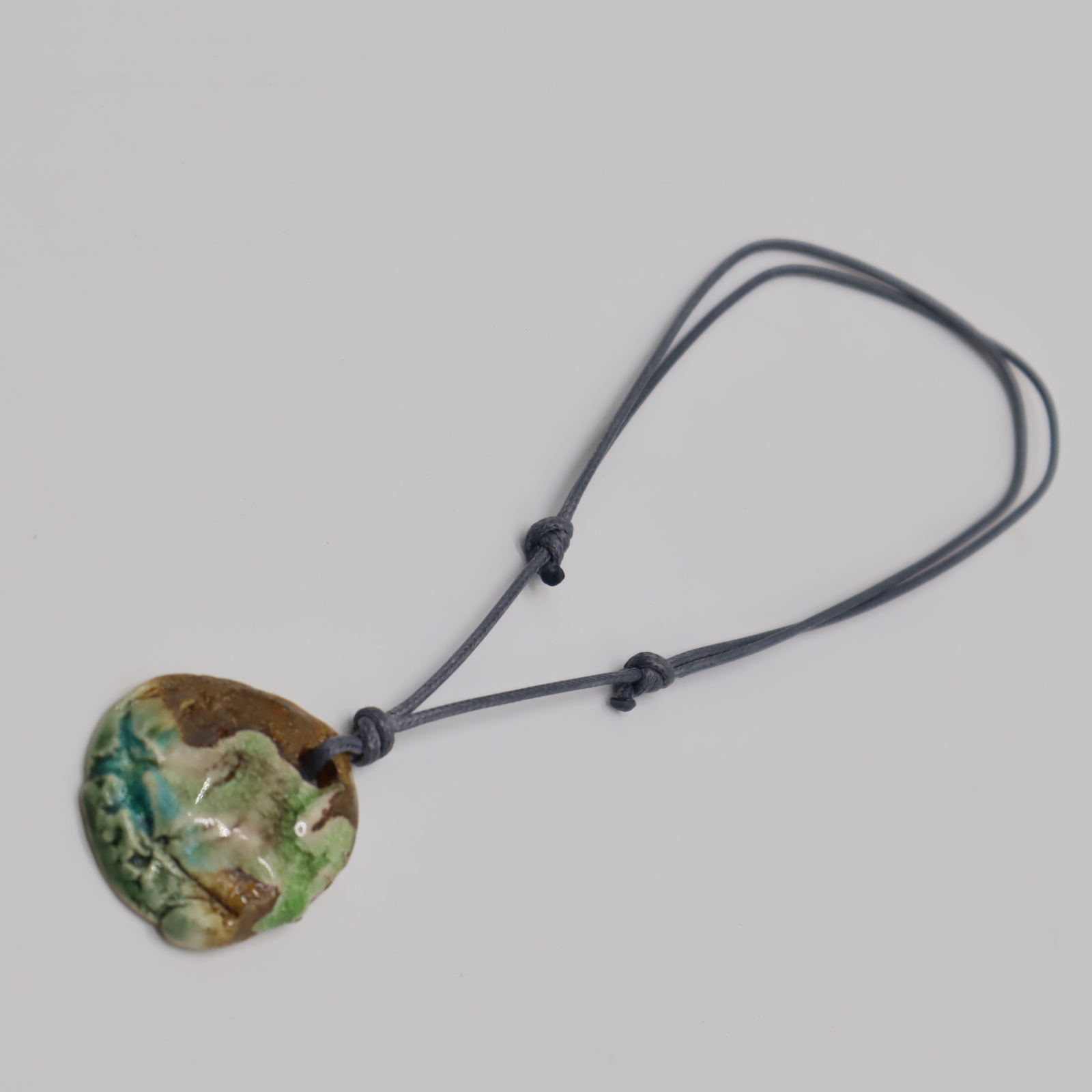 CERAMIC NECKLACE