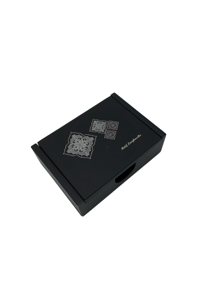 WOODEN CARD HOLDER(PRE ORDER)