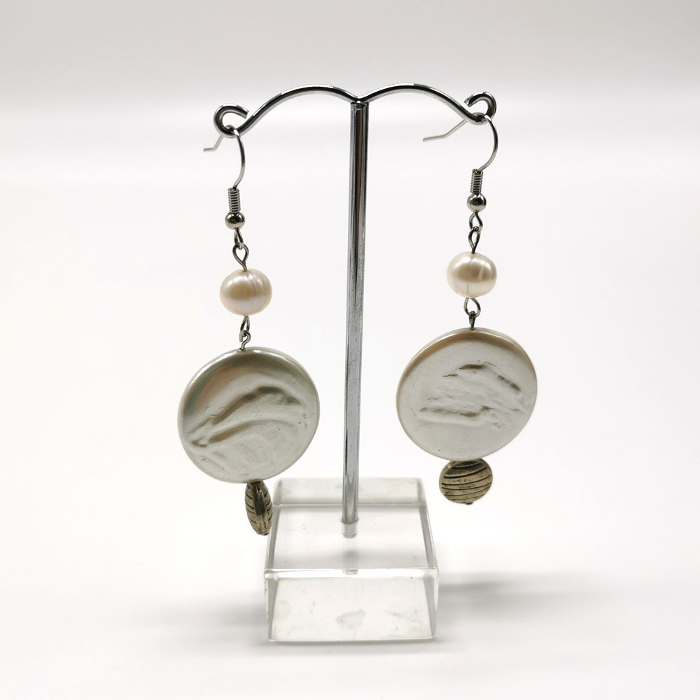 SHELL PEARL EARRINGS