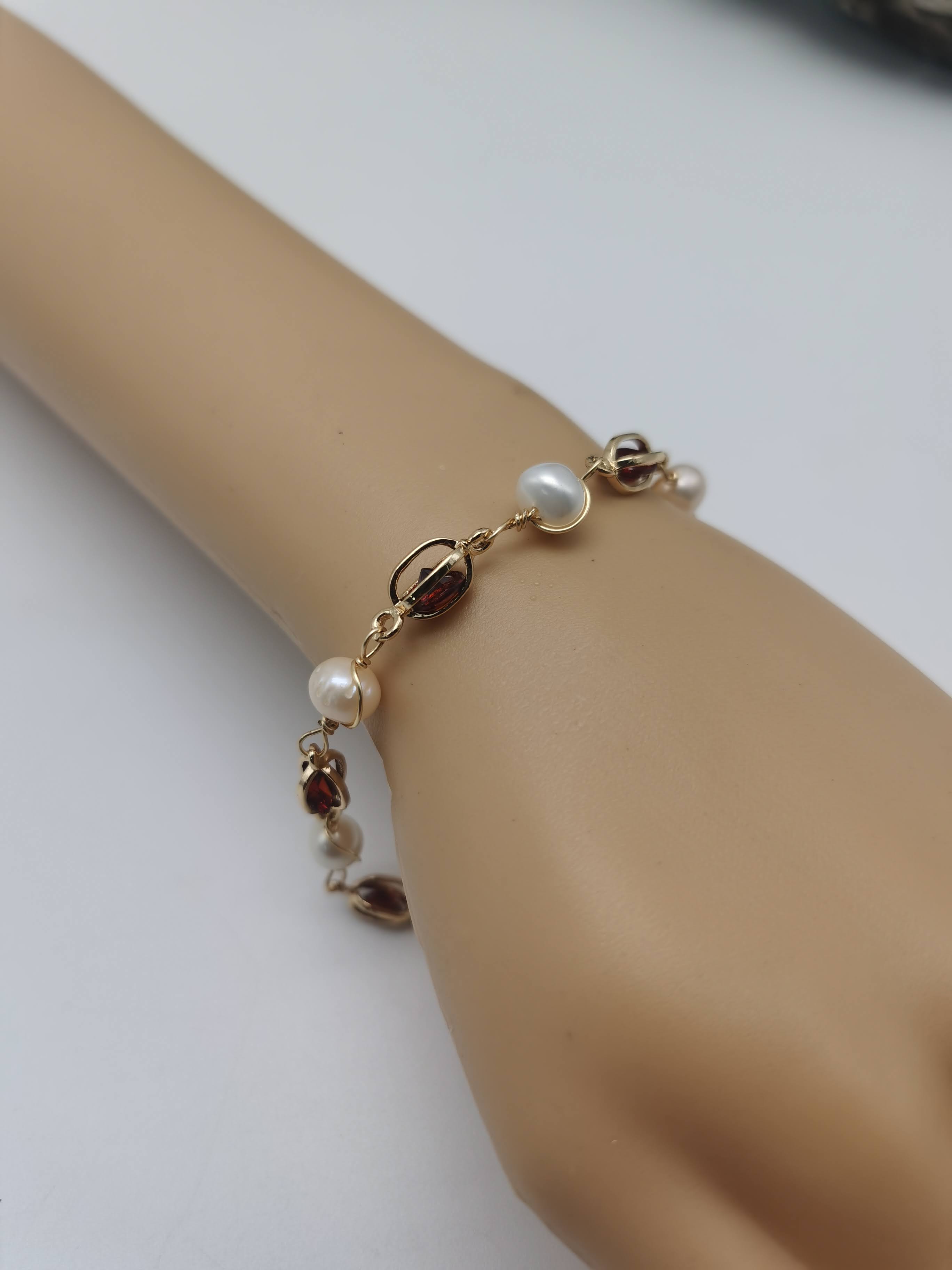 GELANG ROSEGOLD MUTIARA AIR MASIN + KRISTAL RED