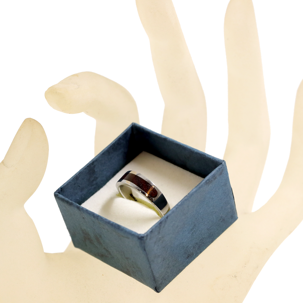 (PRE-ORDER) CINCIN KAYU TERAS CENDANA MERAH