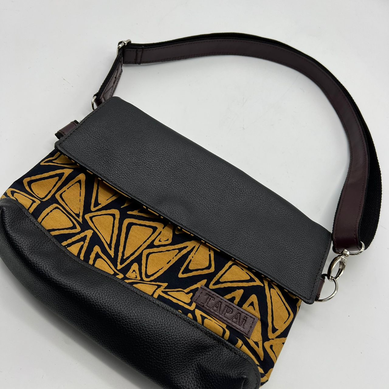 SLING BAG