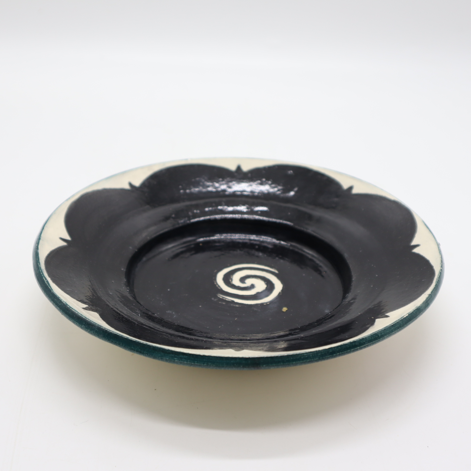 BORNEO CERAMIC PLATE