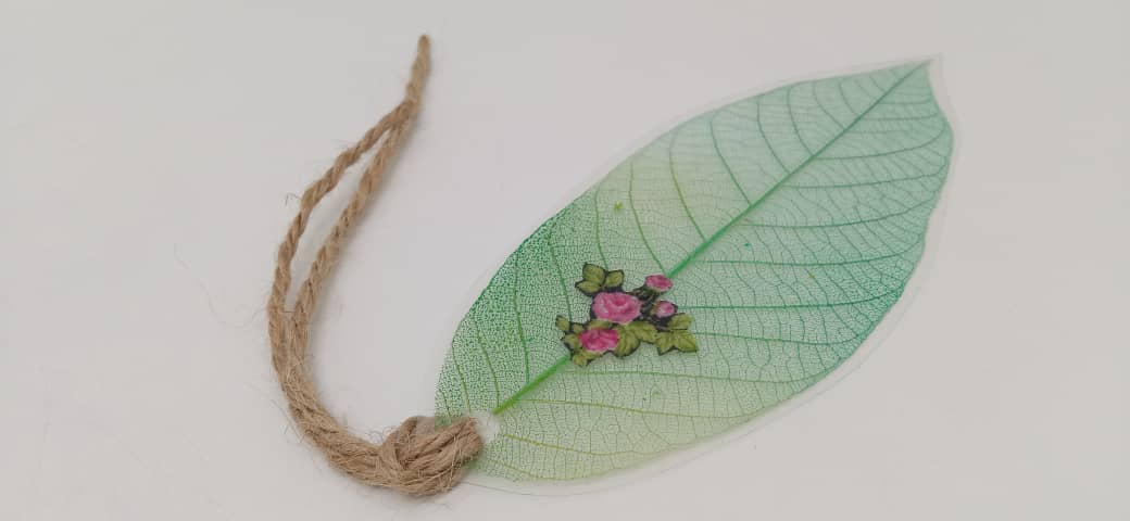 PENANDA BUKU DAUN GETAH HIJAU