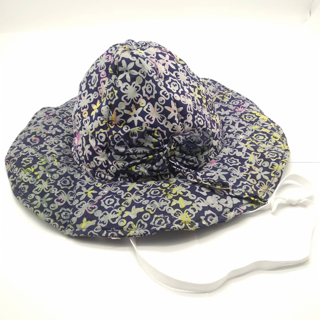 TOPI BATIK