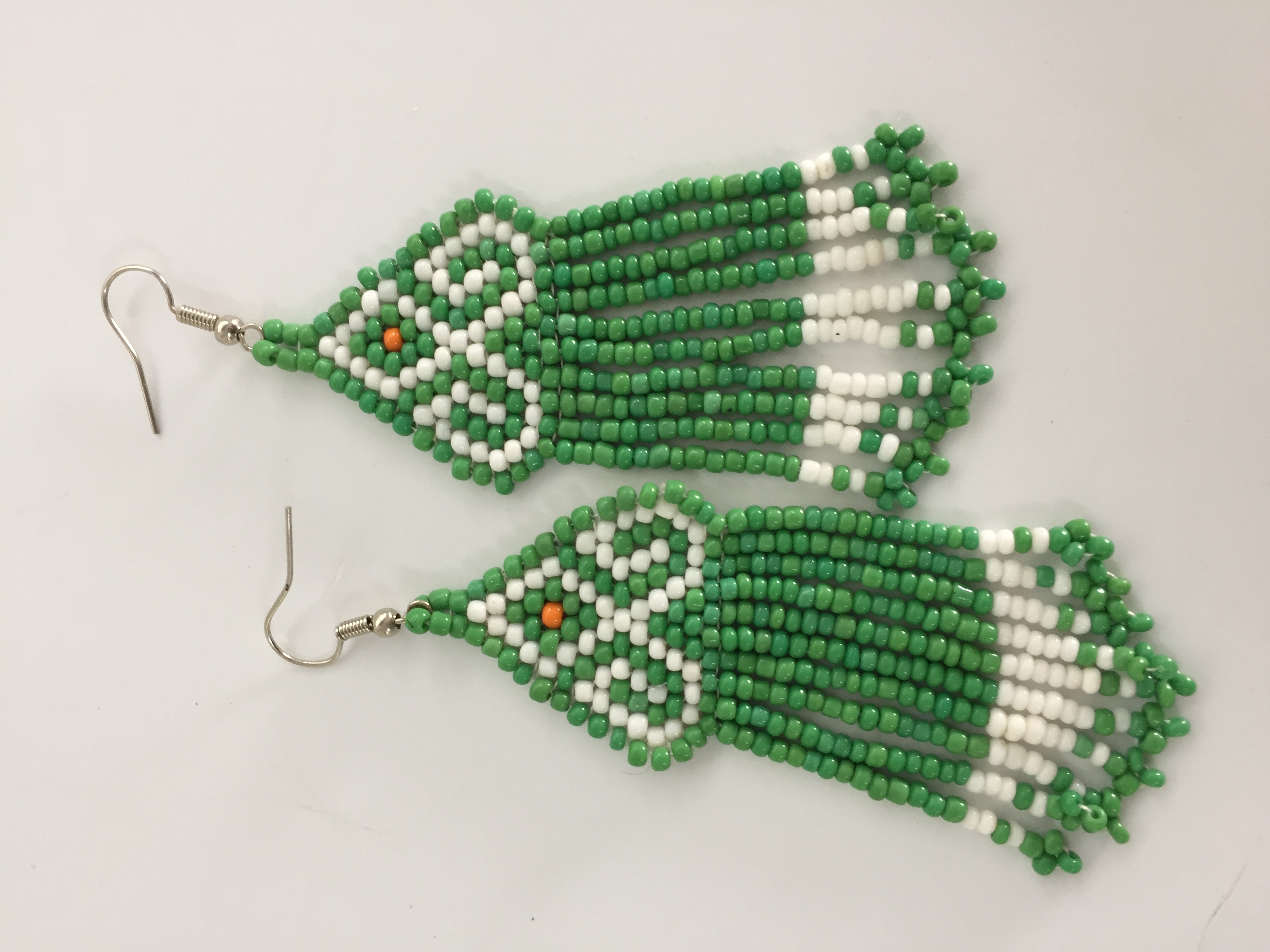 SEGITIGA JUNTAI GREEN EARRINGS