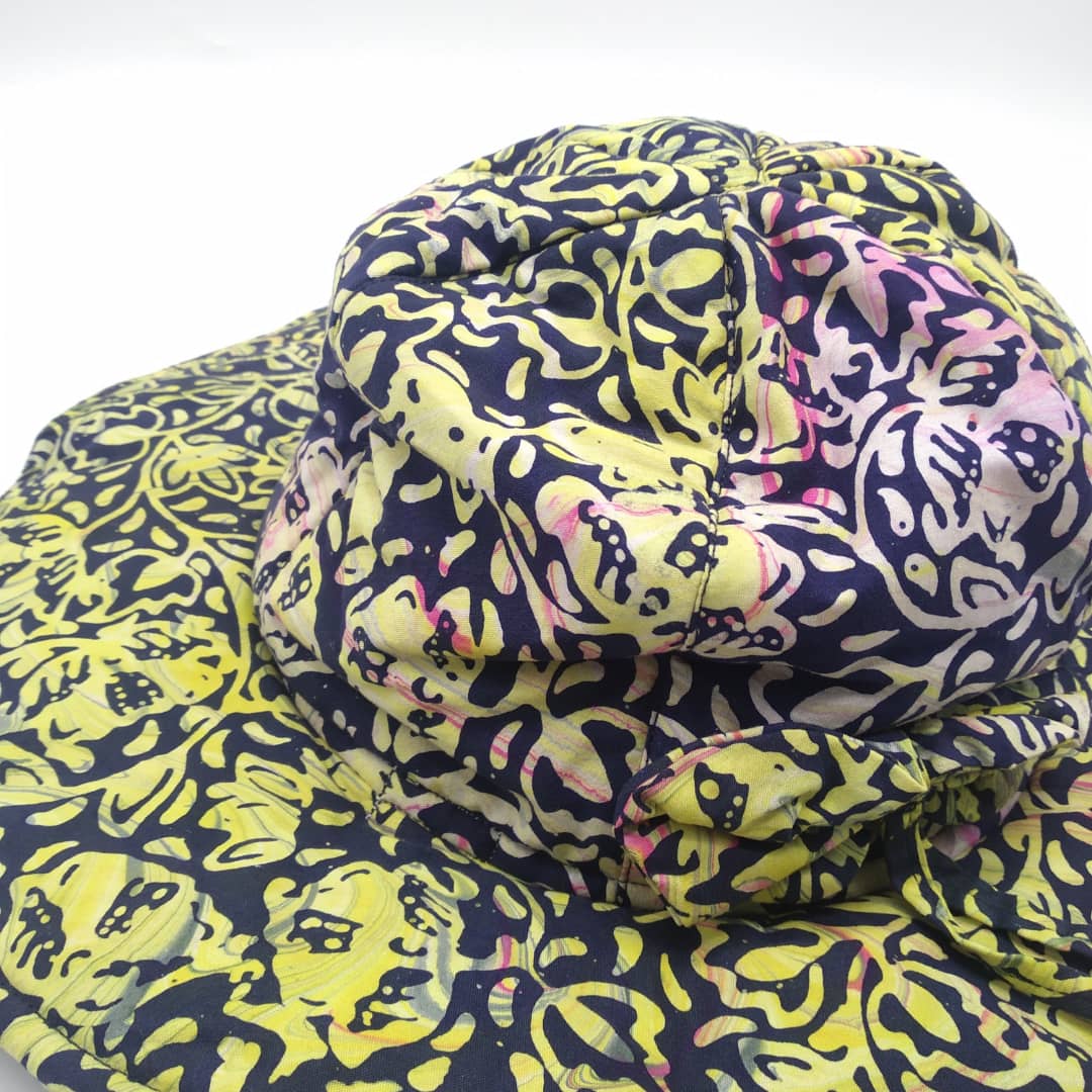 TOPI BATIK