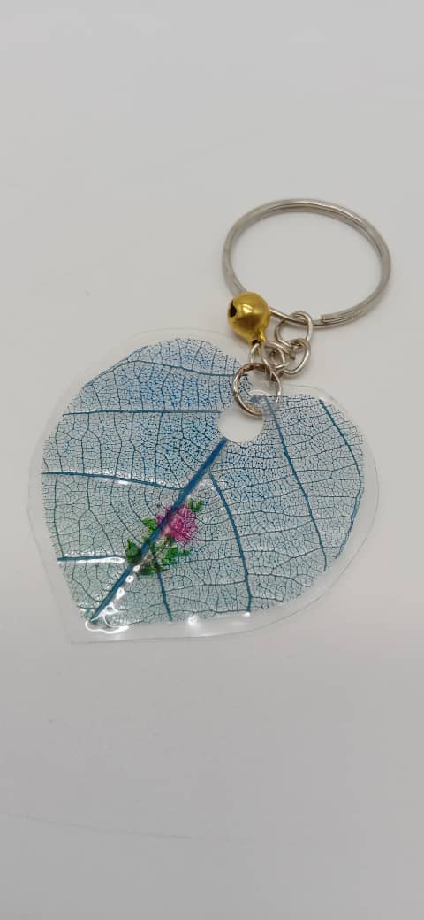 KEYCHAIN DAUN GETAH BIRU
