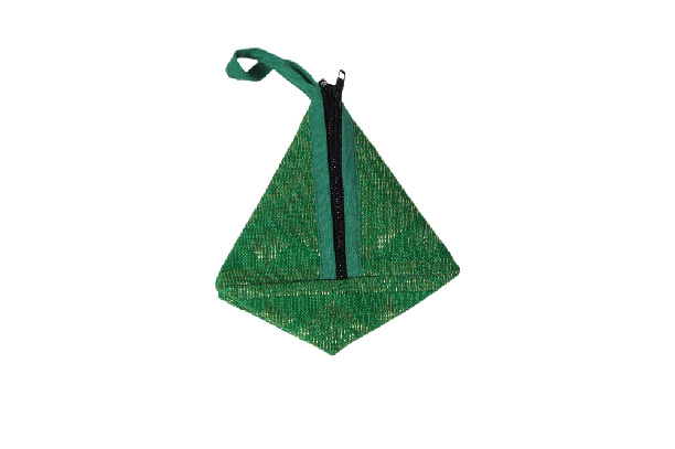 PYRAMID PURSE 4"